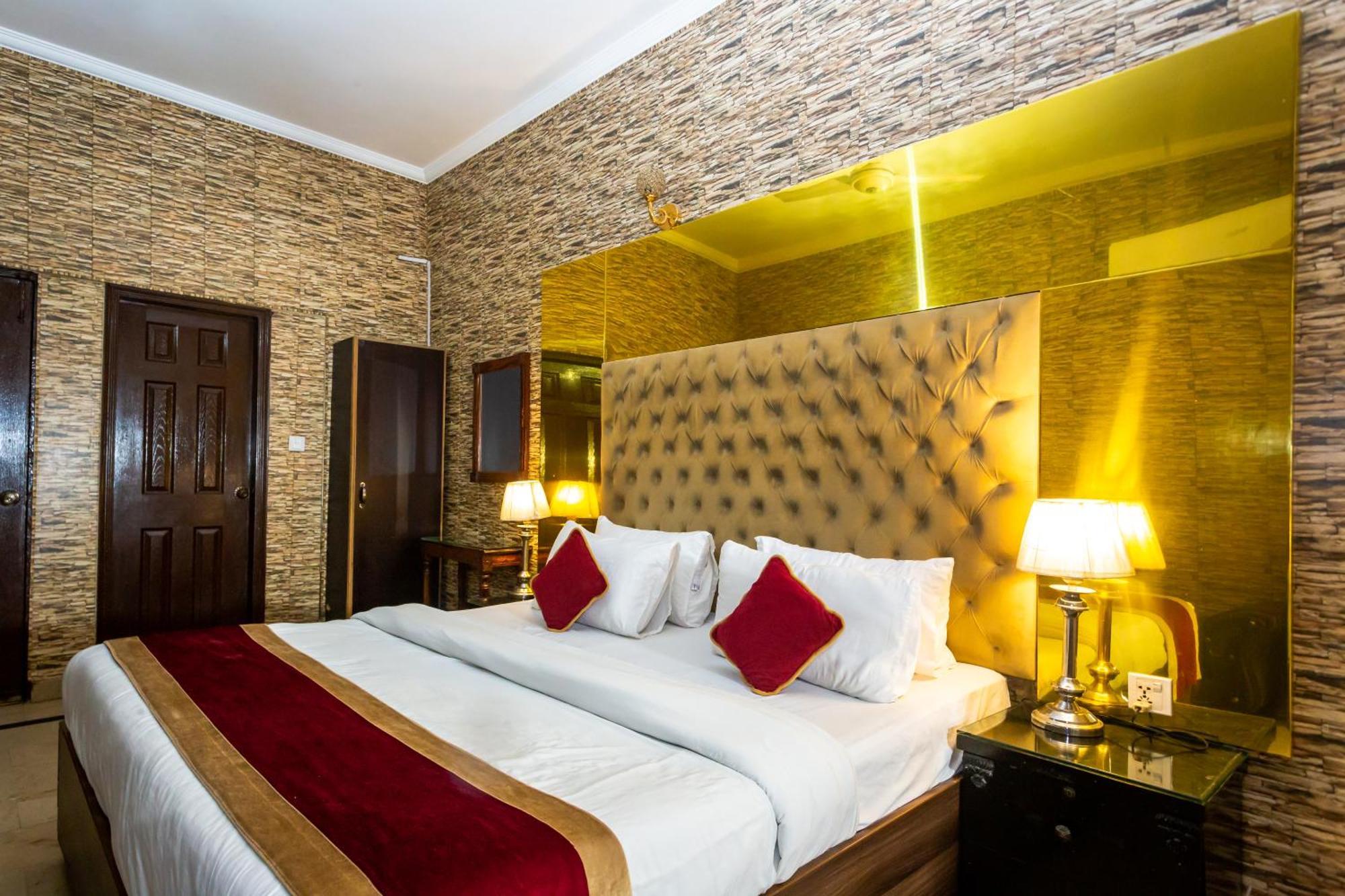 Rose Palace Hotel, Garden Town Лахор Экстерьер фото