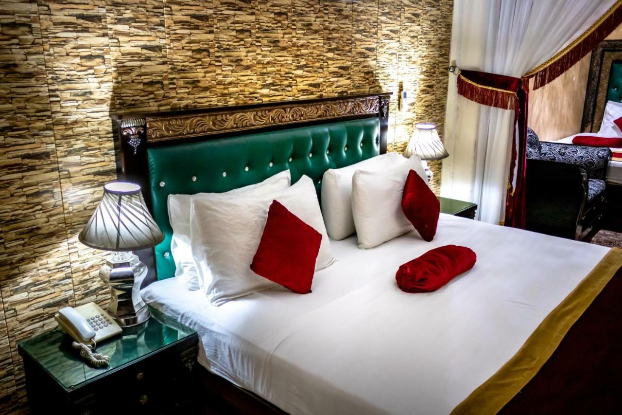 Rose Palace Hotel, Garden Town Лахор Экстерьер фото